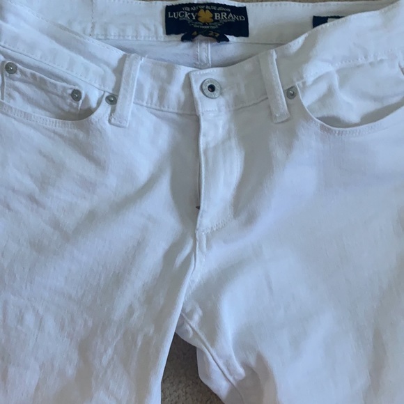 🍀Lucky Brand white sweet crop denim jeans - Picture 9 of 15